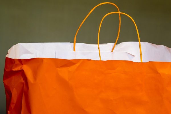 When you should use different custom accessories for stylish paper bags